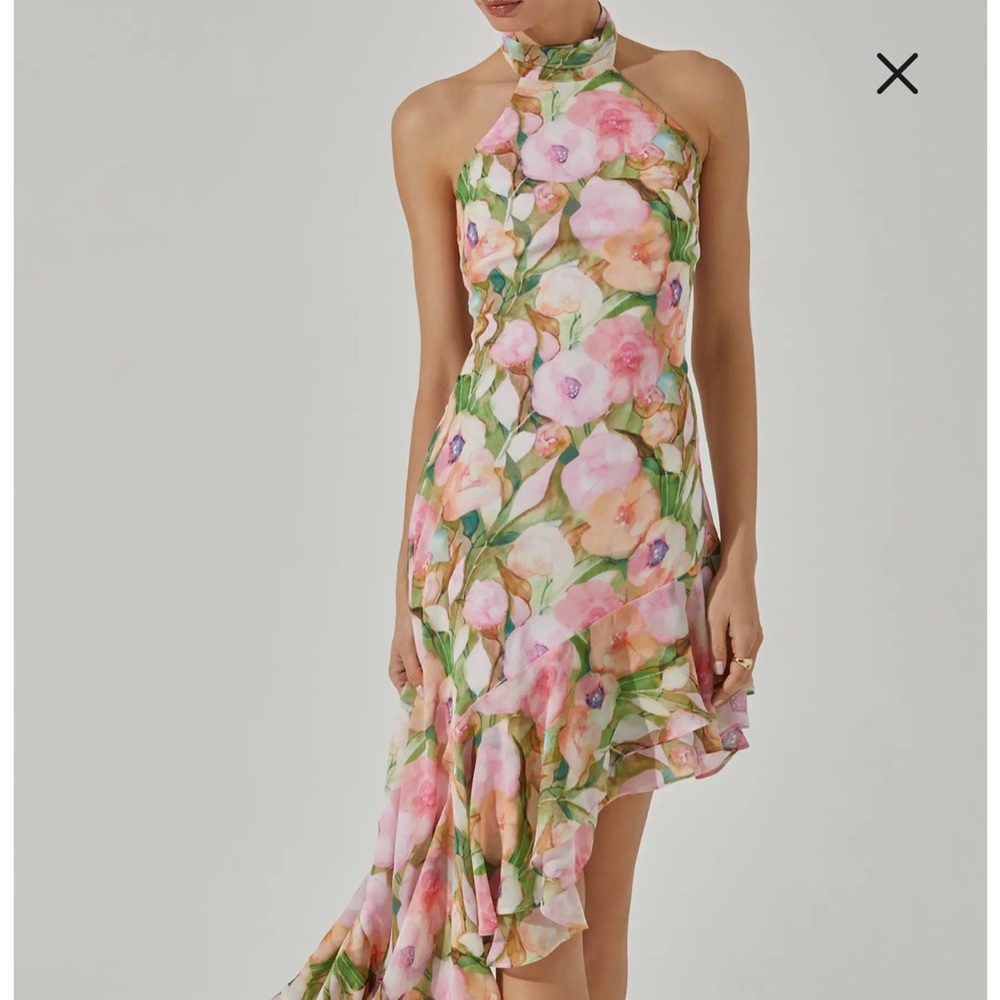 ASTR Dress - Floral, Asymmetrical. Worn once!